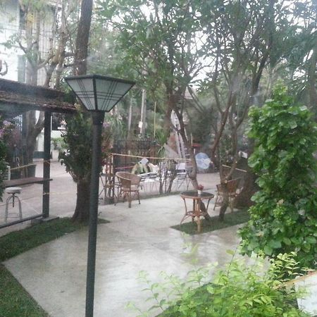 Coffee Station Hostel Udon Thani Eksteriør billede